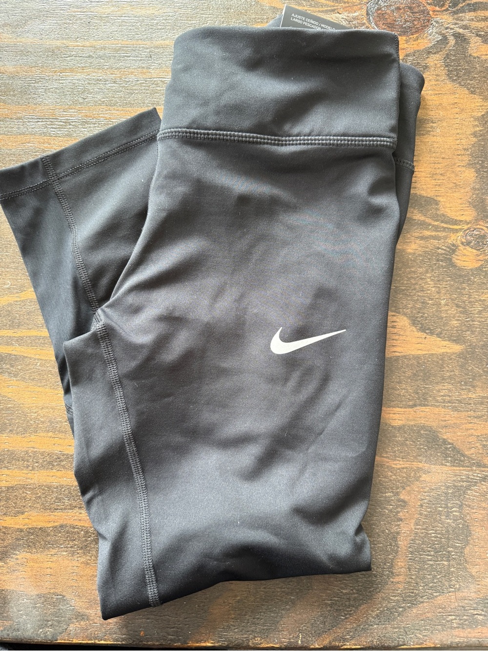 Nike Epic Run Tight Cropped NWT